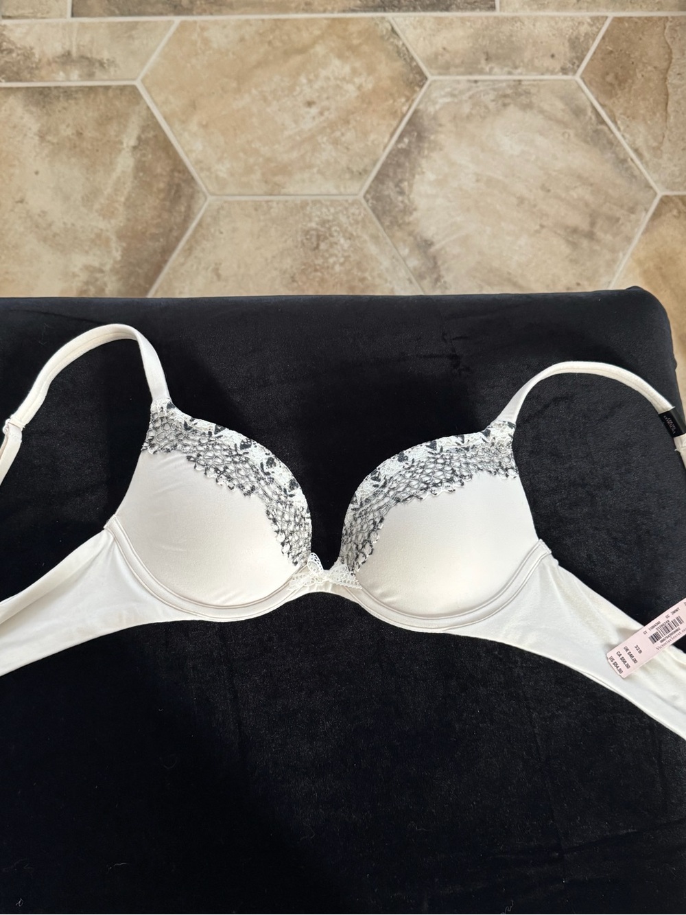 Victoria's Secret White Underwire Bra with Gray Lace Trim - NWT
